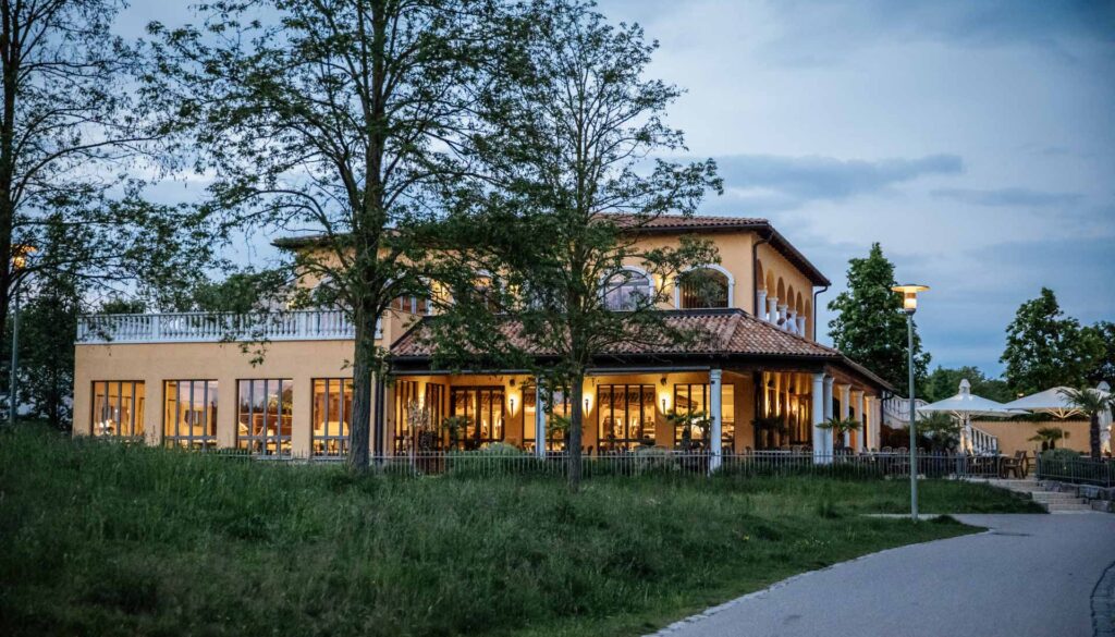 HEADER Nadine und Bennet - Hochzeitsfotograf - Wedding - Weddingphotography - Portrait - Fotografie - Fotograf Augsburg - Neugeborenen Fotografin - Newborn - Hochzeit - Katharina Böld Photography (1 von 1)