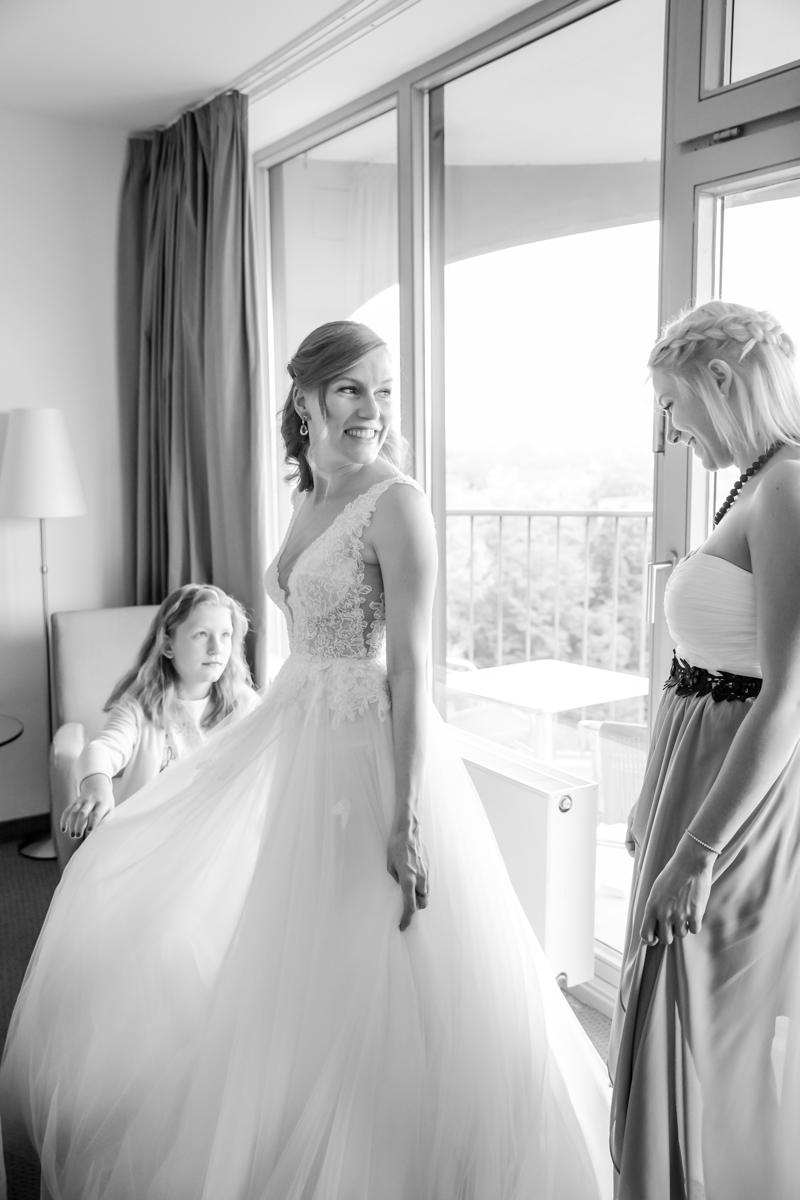 Nadine und Bennet - Hochzeitsfotograf - Wedding - Weddingphotography - Portrait - Fotografie - Fotograf Augsburg - Neugeborenen Fotografin - Newborn - Hochzeit - Katharina Böld Photography (4 von 61)