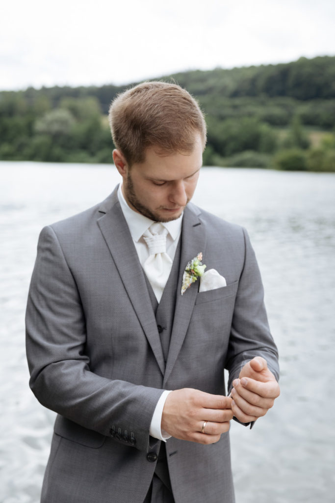 Die Hochzeit von Pascal & Marina -katharina boeld photography-hochzeitsfotograf augsburg- hochzeitsfotografie-brautpaar fotoshooting-augsburg-horgau-neugeborenen fotografie-portrait augsburg (30 von 79)