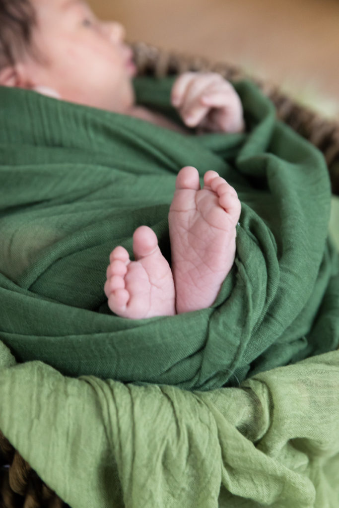 Newborn fotoshooting-katharina boeld photography-neugeborenen fotografie-augsburg-horgau-hochzeitsfotograf-fotograf-fotograf kommt nach hause-boeld-katharina-baby-portrait-paarshooting (6 von 8)