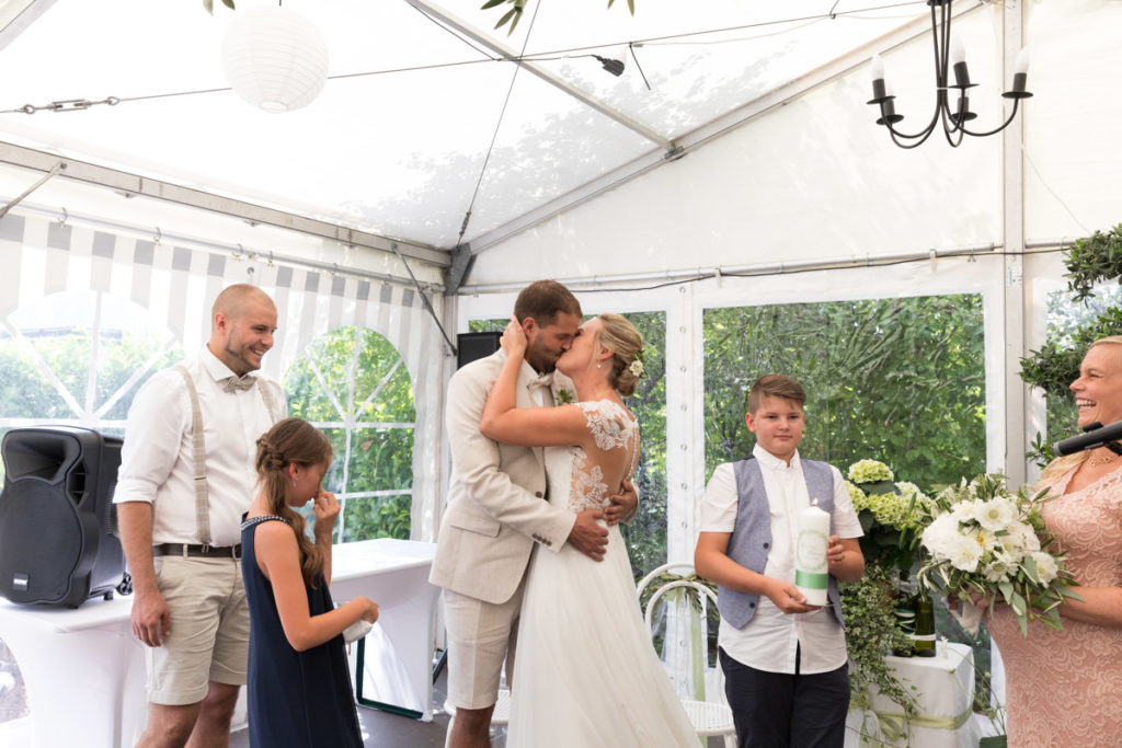 Verena und Quirin-Hochzeitsfotograf augsburg-katharina boeld photography-augsburg-horgau-hochzeitsfotograf-horgau-baby-portrait-paarshooting (69 von 115)